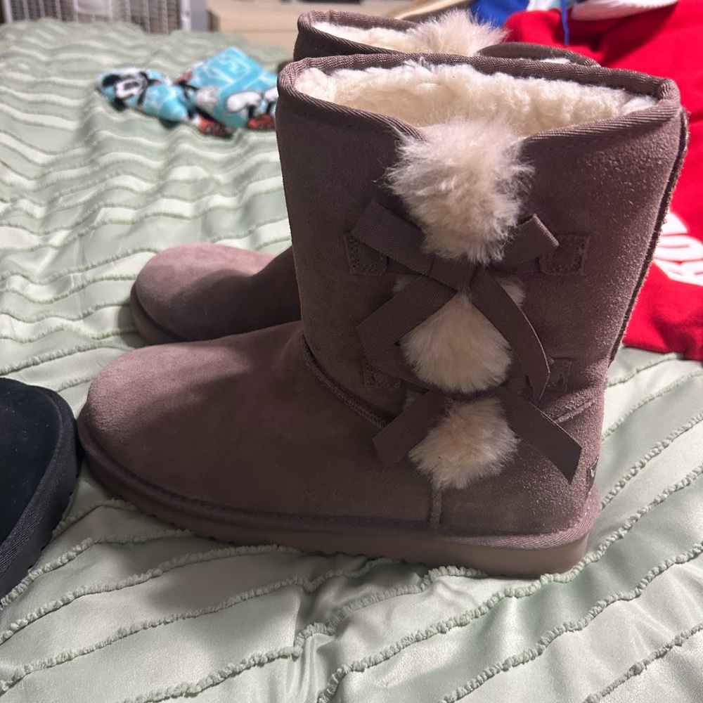 Koolaburra Brown Winter Boots with Cream Fur